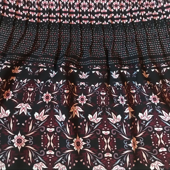 RW&CO Floral Print Mini Skirt in Black White Pink with Pleats for Spring Summer - Picture 2 of 7